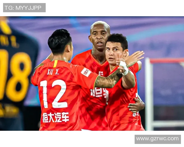 恒大与汉堡精彩对决全场回放分析与精彩瞬间回顾