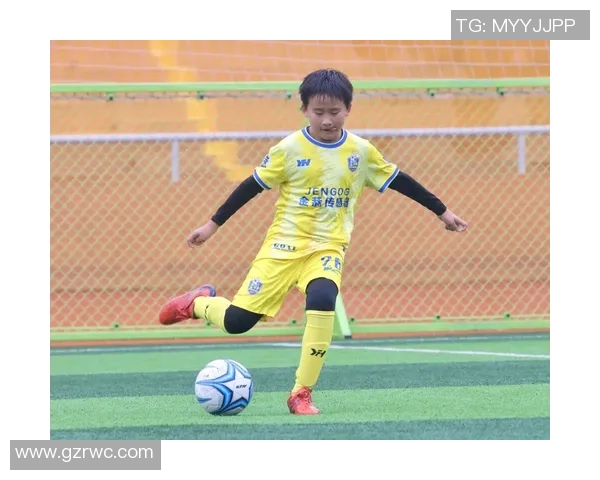 恒大与大连精彩对决视频回顾全场精彩瞬间与战术分析