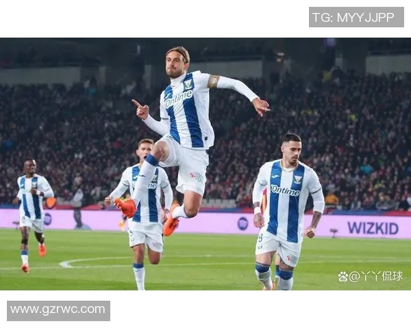 马德里竞技与瓦伦西亚的巅峰对决谁将笑到最后